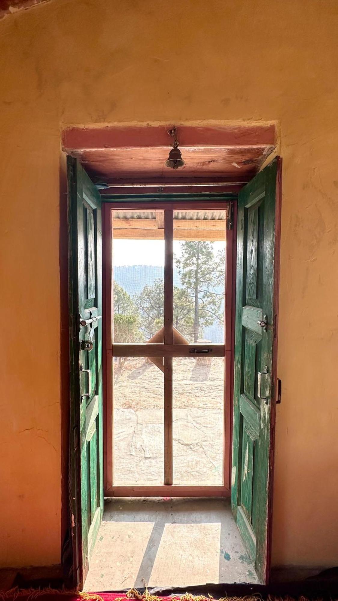 Joshi Cottage Binsar Exterior photo